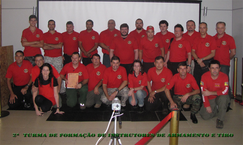 2ª  TURMA DE FORMAÇÃO DE INSTRUTORES DE ARMAMENTO E TIRO